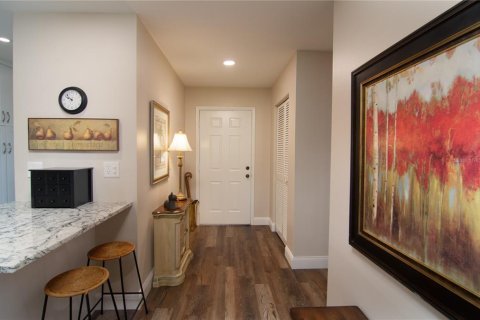 House in Sarasota, Florida 2 bedrooms, 142.05 sq.m. № 2122764 - photo 2