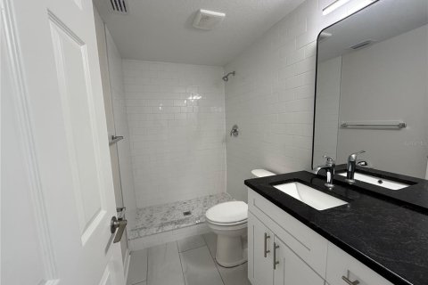 House in Holiday, Florida 3 bedrooms, 132.76 sq.m. № 2227865 - photo 15