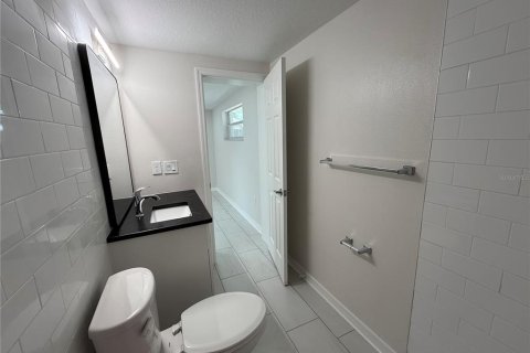 House in Holiday, Florida 3 bedrooms, 132.76 sq.m. № 2227865 - photo 16