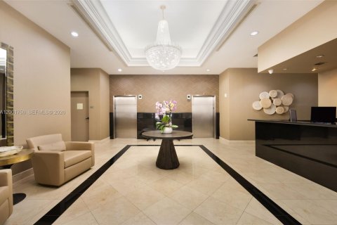 Copropriété à vendre à Coral Gables, Floride: 2 chambres, 95.04 m2 № 2180144 - photo 21