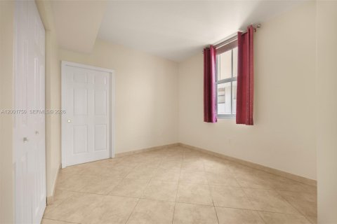 Copropriété à vendre à Coral Gables, Floride: 2 chambres, 95.04 m2 № 2180144 - photo 17