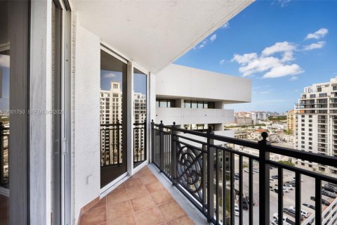 Copropriété à vendre à Coral Gables, Floride: 2 chambres, 95.04 m2 № 2180144 - photo 3