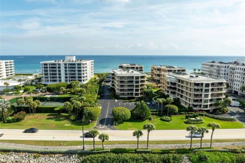 Copropriété à louer à Palm Beach, Floride: 3 chambres, 159.7 m2 № 1976342 - photo 24