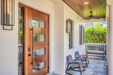 House in Fort Lauderdale, Florida 5 bedrooms, 424.1 sq.m. № 2190262 - photo 4