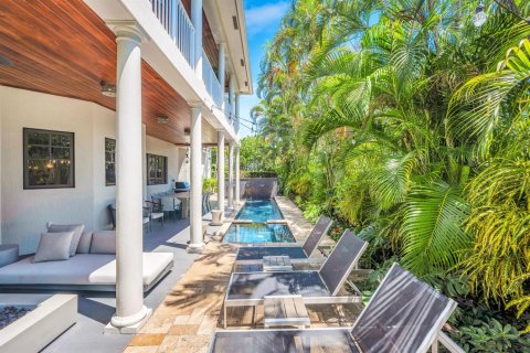 House in Fort Lauderdale, Florida 5 bedrooms, 424.1 sq.m. № 2190262 - photo 17