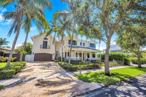 House in Fort Lauderdale, Florida 5 bedrooms, 424.1 sq.m. № 2190262