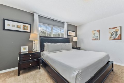 Touwnhouse à vendre à Kissimmee, Floride: 4 chambres, 176.7 m2 № 2102653 - photo 18