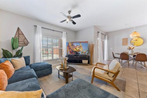 Touwnhouse à vendre à Kissimmee, Floride: 4 chambres, 176.7 m2 № 2102653 - photo 4