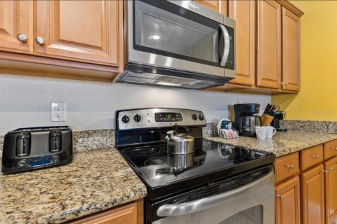 Touwnhouse à vendre à Kissimmee, Floride: 4 chambres, 176.7 m2 № 2102653 - photo 9