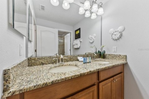 Touwnhouse à vendre à Kissimmee, Floride: 4 chambres, 176.7 m2 № 2102653 - photo 21