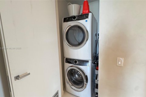 Copropriété à louer à Sunny Isles Beach, Floride: 2 chambres, 102.84 m2 № 1966838 - photo 18