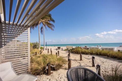 Copropriété à louer à Sunny Isles Beach, Floride: 2 chambres, 102.84 m2 № 1966838 - photo 24