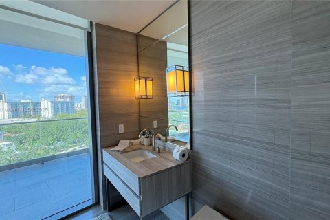 Copropriété à louer à Sunny Isles Beach, Floride: 2 chambres, 102.84 m2 № 1966838 - photo 20