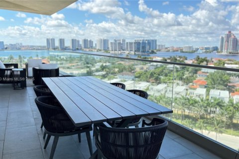 Copropriété à louer à Sunny Isles Beach, Floride: 2 chambres, 102.84 m2 № 1966838 - photo 13