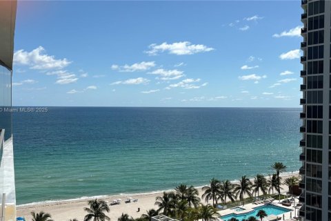 Copropriété à louer à Sunny Isles Beach, Floride: 2 chambres, 102.84 m2 № 1966838 - photo 8