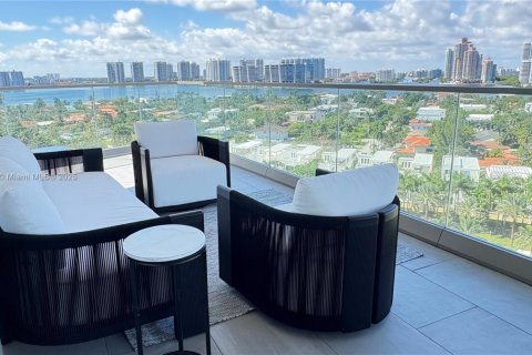 Copropriété à louer à Sunny Isles Beach, Floride: 2 chambres, 102.84 m2 № 1966838 - photo 14