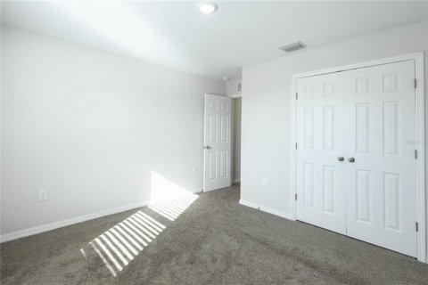 Touwnhouse à louer à Haines City, Floride: 3 chambres, 161.09 m2 № 2433640 - photo 19