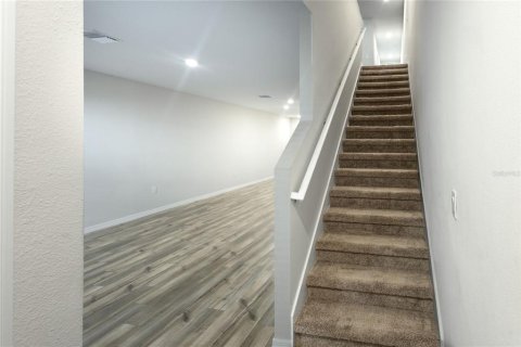 Touwnhouse à louer à Haines City, Floride: 3 chambres, 161.09 m2 № 2433640 - photo 14