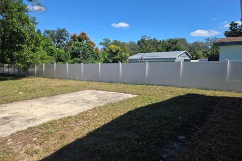 Villa ou maison à vendre à Tampa, Floride: 3 chambres, 109.16 m2 № 2405251 - photo 23