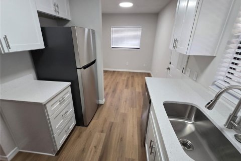 Villa ou maison à vendre à Tampa, Floride: 3 chambres, 109.16 m2 № 2405251 - photo 7