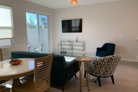 Condominio en venta en Stuart, Florida, 3 dormitorios, 137.03 m2 № 2014169 - foto 15