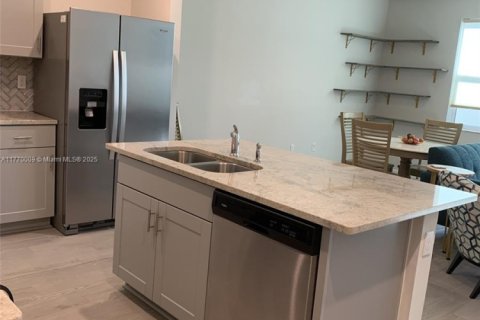 Condominio en venta en Stuart, Florida, 3 dormitorios, 137.03 m2 № 2014169 - foto 12