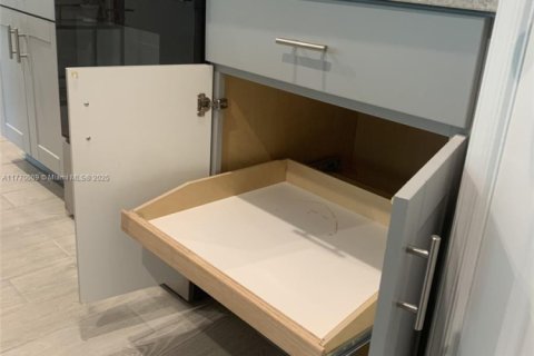 Condominio en venta en Stuart, Florida, 3 dormitorios, 137.03 m2 № 2014169 - foto 14