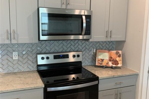 Condominio en venta en Stuart, Florida, 3 dormitorios, 137.03 m2 № 2014169 - foto 8