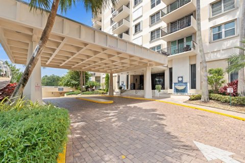 Condominio en venta en Pompano Beach, Florida, 1 dormitorio, 82.68 m2 № 2188444 - foto 8