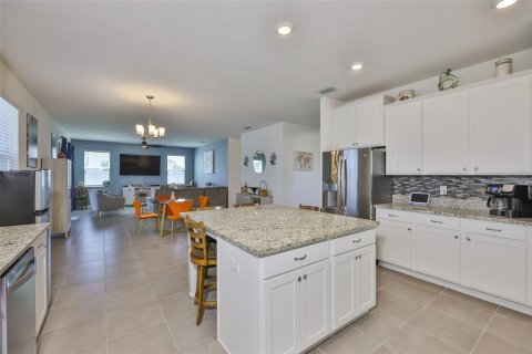 House in Riverview, Florida 5 bedrooms, 382.01 sq.m. № 1723428 - photo 22