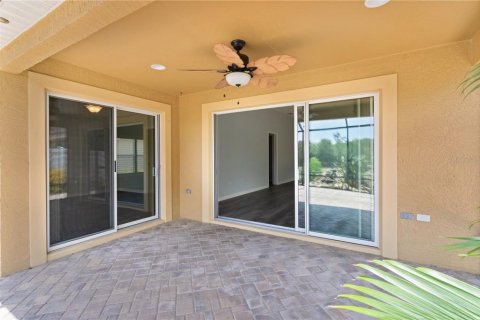 House in The Villages, Florida 3 bedrooms, 132.29 sq.m. № 1755048 - photo 13