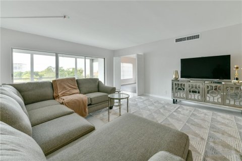 Condominio en alquiler en Pompano Beach, Florida, 3 dormitorios, 139.35 m2 № 1159697 - foto 1