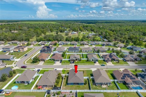House in Hudson, Florida 4 bedrooms, 169.08 sq.m. № 1910347 - photo 5