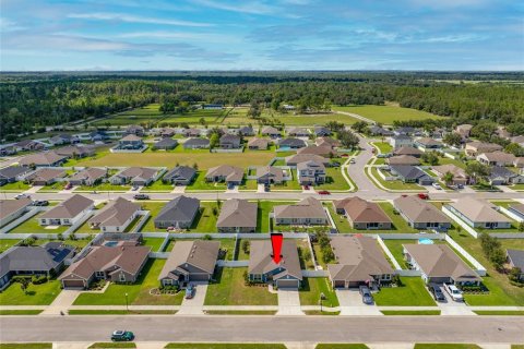 House in Hudson, Florida 4 bedrooms, 169.08 sq.m. № 1910347 - photo 7