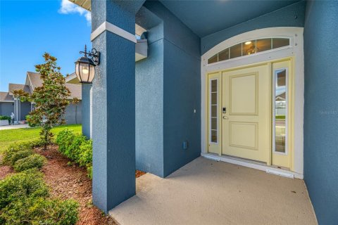 House in Hudson, Florida 4 bedrooms, 169.08 sq.m. № 1910347 - photo 3