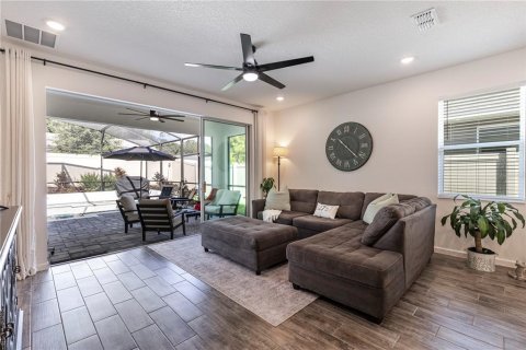 Casa en venta en Mount Dora, Florida, 4 dormitorios, 165.27 m2 № 1905887 - foto 19
