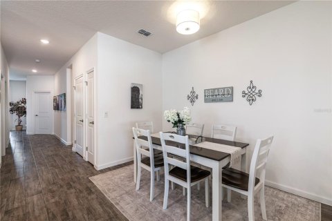Casa en venta en Mount Dora, Florida, 4 dormitorios, 165.27 m2 № 1905887 - foto 16