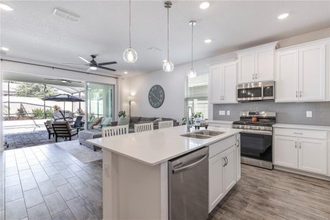 Casa en venta en Mount Dora, Florida, 4 dormitorios, 165.27 m2 № 1905887 - foto 13