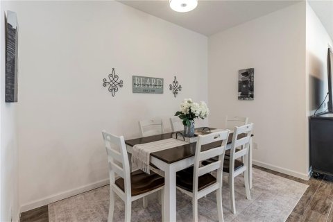 Casa en venta en Mount Dora, Florida, 4 dormitorios, 165.27 m2 № 1905887 - foto 17