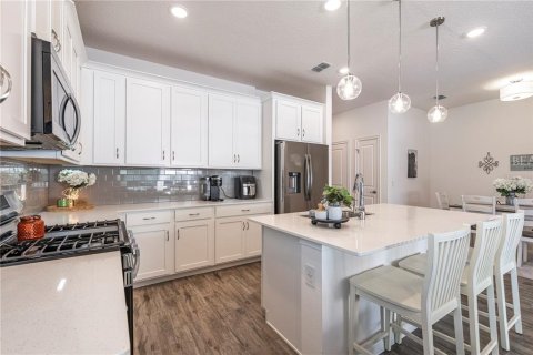 Casa en venta en Mount Dora, Florida, 4 dormitorios, 165.27 m2 № 1905887 - foto 14