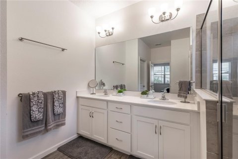 Casa en venta en Mount Dora, Florida, 4 dormitorios, 165.27 m2 № 1905887 - foto 23