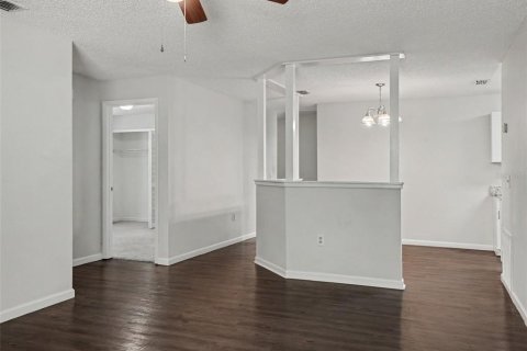 Casa en venta en Winter Haven, Florida, 3 dormitorios, 130.62 m2 № 2156619 - foto 2