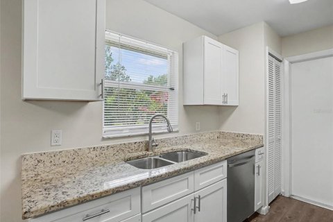 Casa en venta en Winter Haven, Florida, 3 dormitorios, 130.62 m2 № 2156619 - foto 5