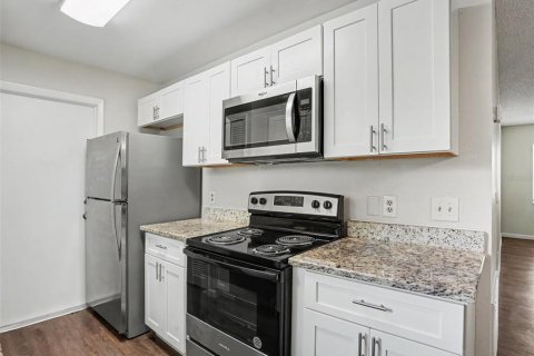Casa en venta en Winter Haven, Florida, 3 dormitorios, 130.62 m2 № 2156619 - foto 6