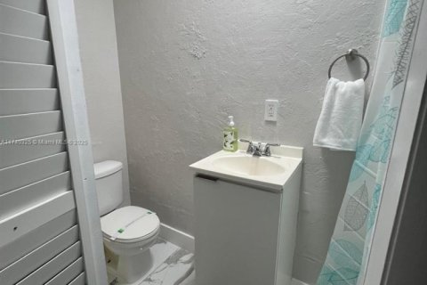 Commercial property in Dania Beach, Florida 199.37 sq.m. № 1864247 - photo 30