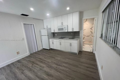 Commercial property in Dania Beach, Florida 199.37 sq.m. № 1864247 - photo 17