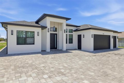 House in Rotonda, Florida 4 bedrooms, 208.29 sq.m. № 2212335 - photo 4