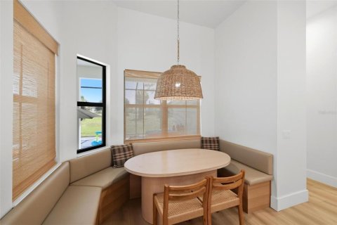 House in Rotonda, Florida 4 bedrooms, 208.29 sq.m. № 2212335 - photo 25