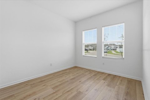 Casa en venta en Zephyrhills, Florida, 5 dormitorios, 253.81 m2 № 2426847 - foto 7
