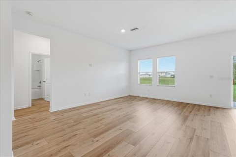 Casa en venta en Zephyrhills, Florida, 5 dormitorios, 253.81 m2 № 2426847 - foto 22